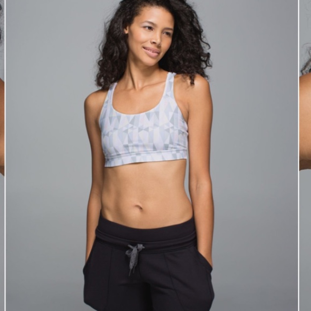Lululemon Energy Bra luxtreme Stained Glass white light grey size 6 vintage